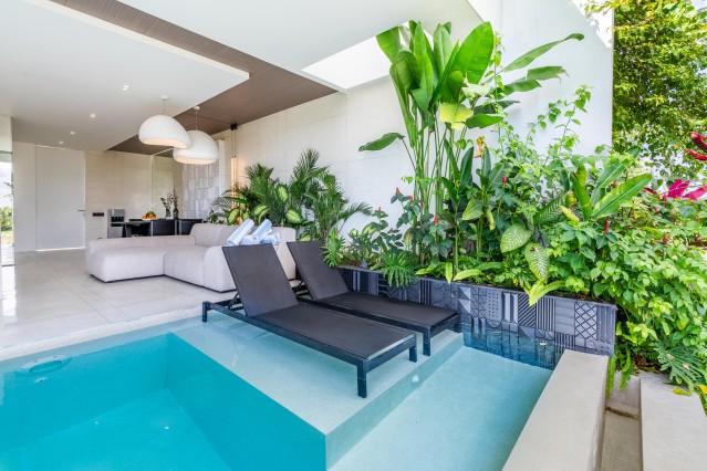 Swimming pool,Living room