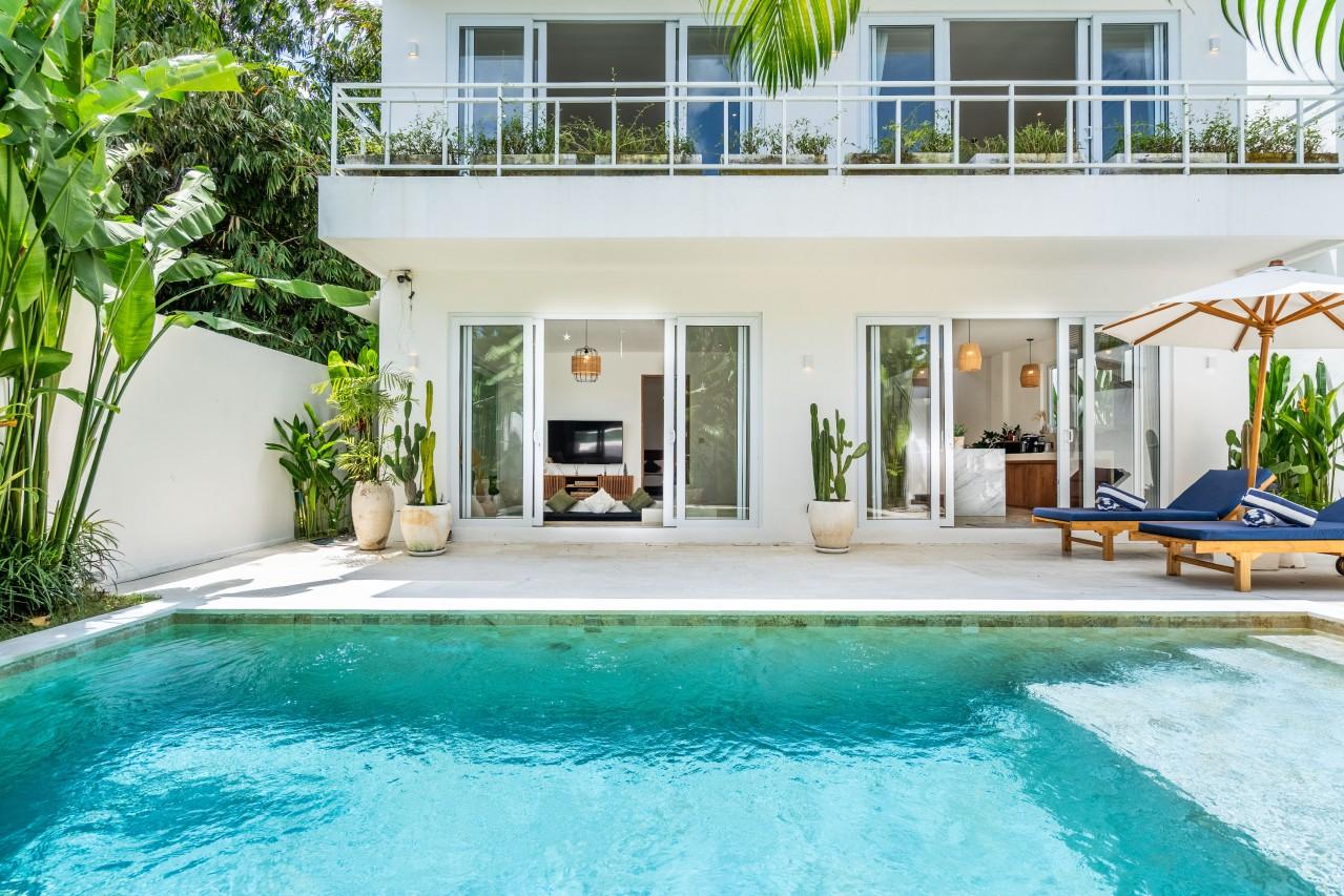 Exterior,Swimming pool