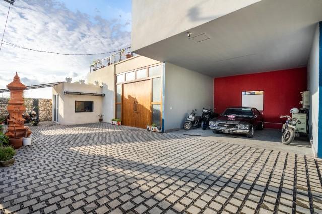 Parking,Entrance