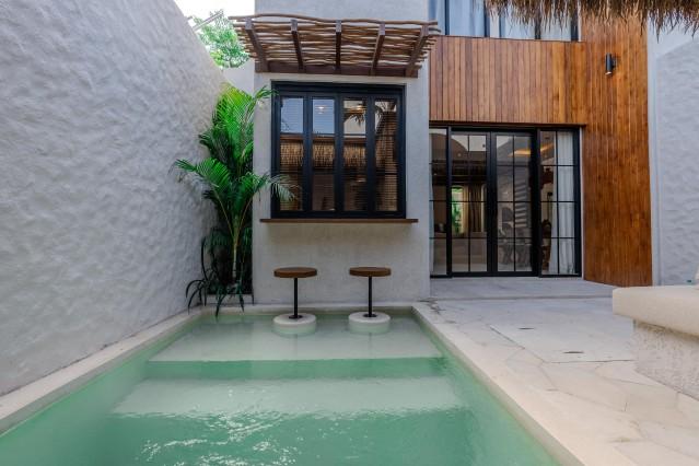 Swimming pool,Exterior