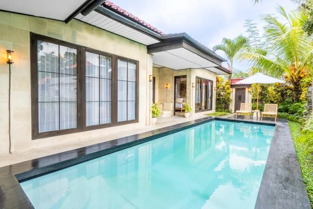 Exterior,Swimming pool