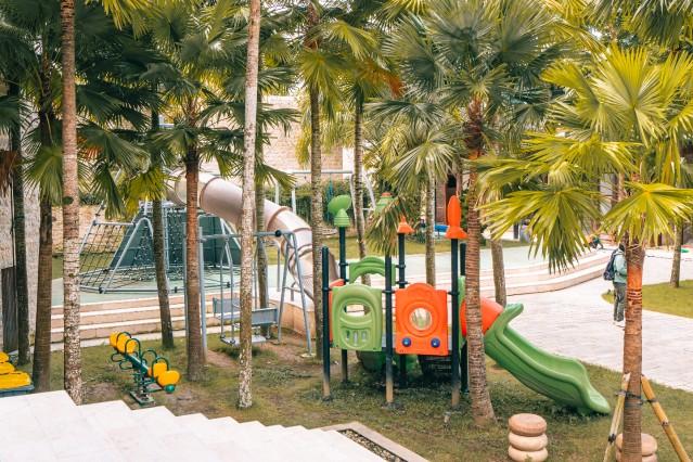 Common areas,Territory of the complex,Children's playground