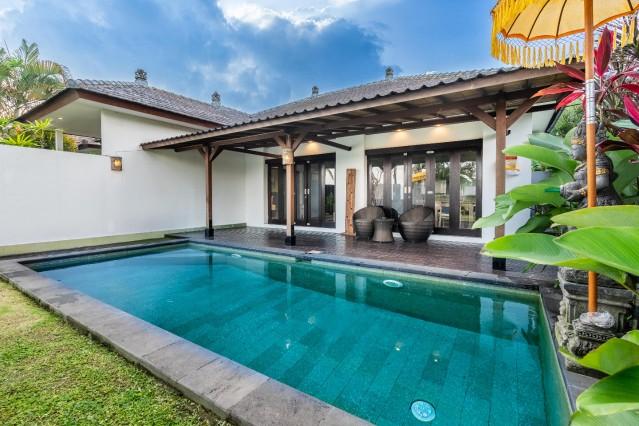 3BR Villa,Exterior,Swimming pool