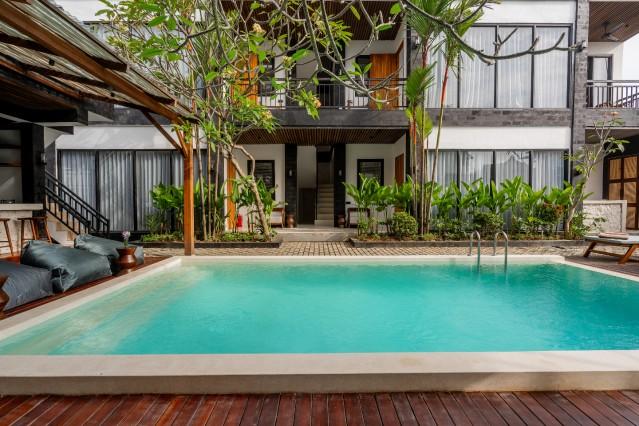 Swimming pool,Exterior