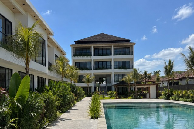 Exterior,Swimming pool